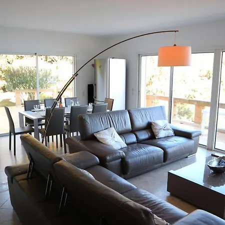 Somptueuse Villa, Une Vue Imprenable Sur La Mer Et Les îles De Lérins. Villa Théoule-sur-Mer